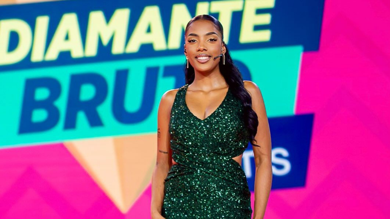 "Não faz sentido a babá ir para a rua com roupa de babá" diz apresentadora Eury Jorge